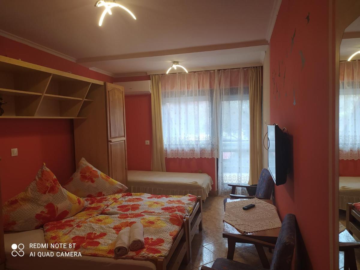 Apartmanhaz Gabriella Harkany Ngoại thất bức ảnh