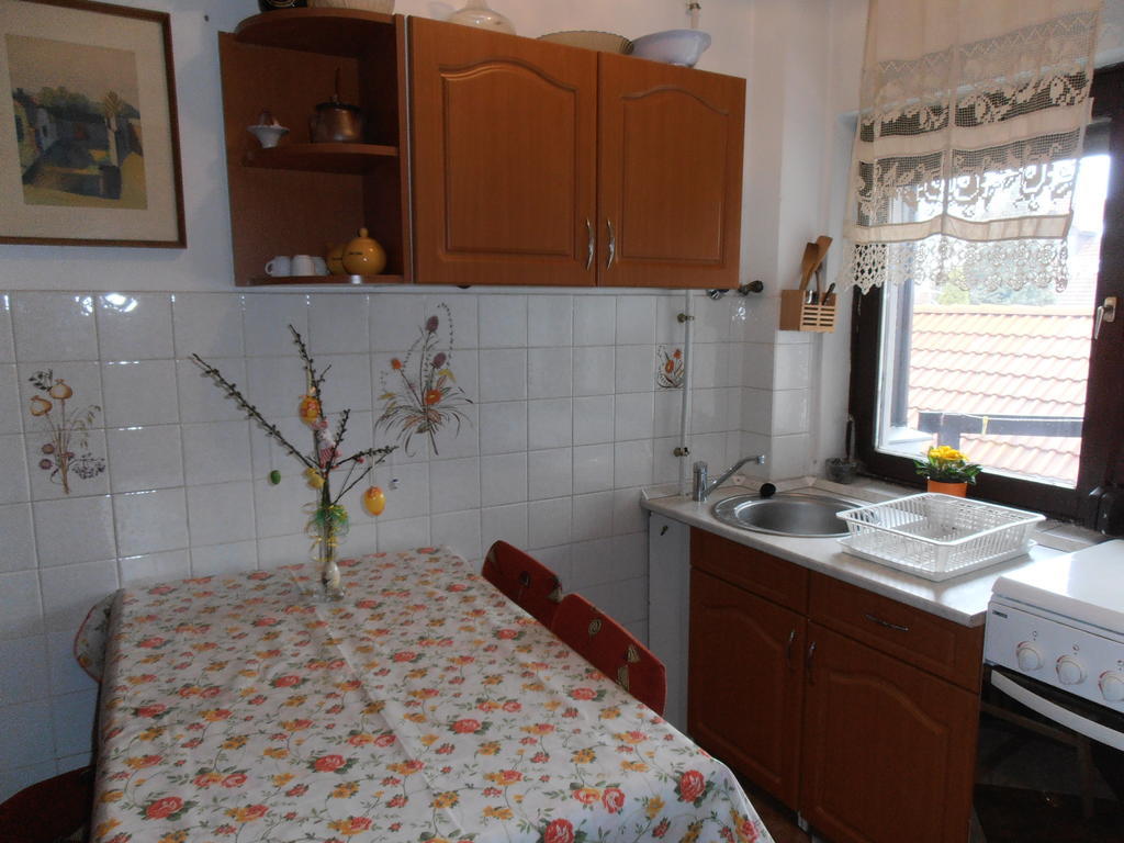 Apartmanhaz Gabriella Harkany Phòng bức ảnh